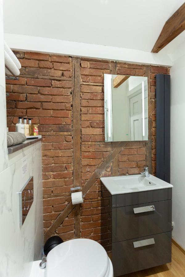 5 At Number 8: 1 Bedroom, Sofa Bed In Lounge, Kitchenette & Walk-in Shower * Canterbury